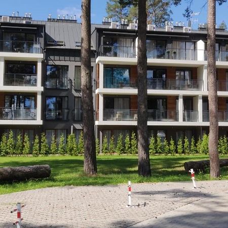 Marina Apartments And Jet Ski Августів Екстер'єр фото